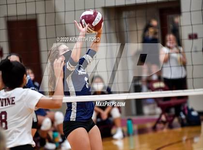 Thumbnail 3 in Hondo vs Devine (JV) photogallery.