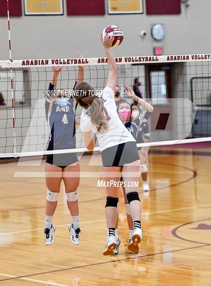 Thumbnail 3 in Hondo vs Devine (JV) photogallery.