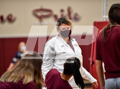 Thumbnail 1 in Hondo vs Devine (JV) photogallery.