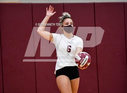 Thumbnail 3 in Hondo vs Devine (JV) photogallery.