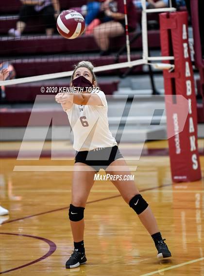 Thumbnail 1 in Hondo vs Devine (JV) photogallery.