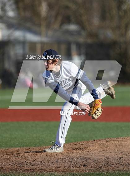 Thumbnail 1 in Holy Cross @ Berwick photogallery.