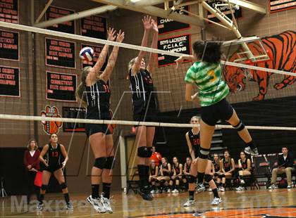 Thumbnail 1 in Trinity Catholic @ Ridgefield photogallery.