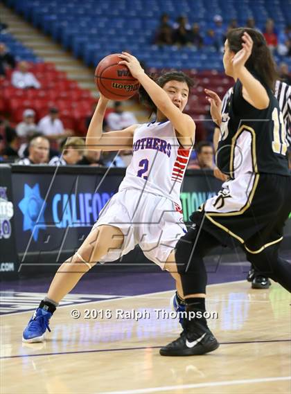 Thumbnail 2 in Rio Linda vs. Christian Brothers (CIF SJS D3 Final) photogallery.