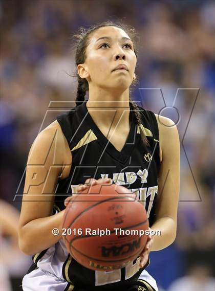 Thumbnail 2 in Rio Linda vs. Christian Brothers (CIF SJS D3 Final) photogallery.