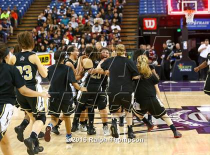 Thumbnail 3 in Rio Linda vs. Christian Brothers (CIF SJS D3 Final) photogallery.