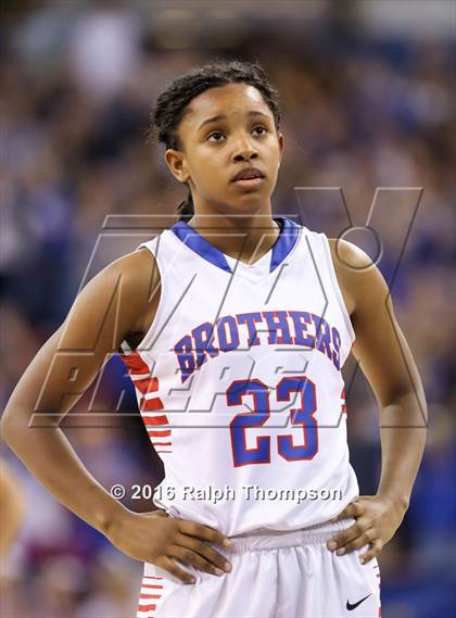 Thumbnail 1 in Rio Linda vs. Christian Brothers (CIF SJS D3 Final) photogallery.