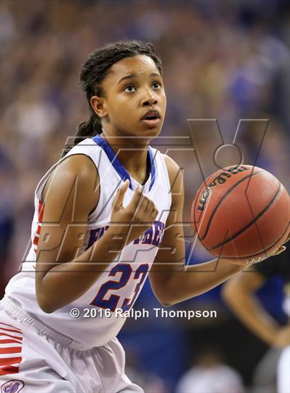 Thumbnail 2 in Rio Linda vs. Christian Brothers (CIF SJS D3 Final) photogallery.