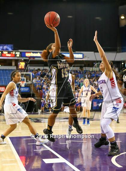 Thumbnail 3 in Rio Linda vs. Christian Brothers (CIF SJS D3 Final) photogallery.