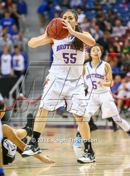 Thumbnail 3 in Rio Linda vs. Christian Brothers (CIF SJS D3 Final) photogallery.