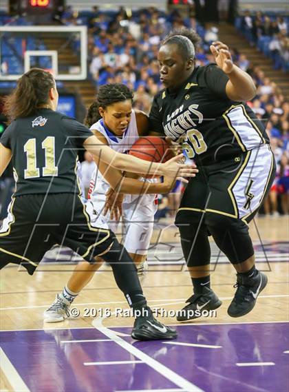 Thumbnail 1 in Rio Linda vs. Christian Brothers (CIF SJS D3 Final) photogallery.