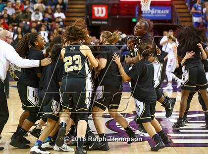 Thumbnail 1 in Rio Linda vs. Christian Brothers (CIF SJS D3 Final) photogallery.