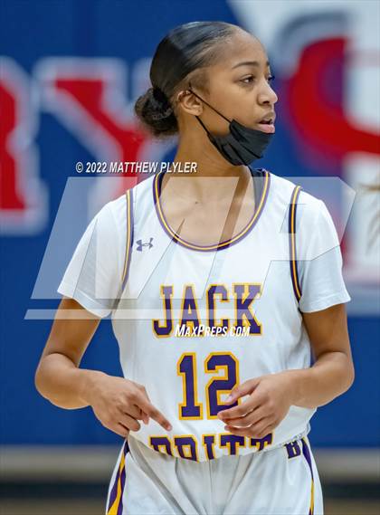 Thumbnail 3 in Corinth Holders vs Jack Britt (Cumberland County Holiday Classic) photogallery.