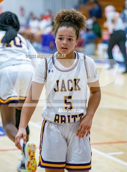 Thumbnail 2 in Corinth Holders vs Jack Britt (Cumberland County Holiday Classic) photogallery.