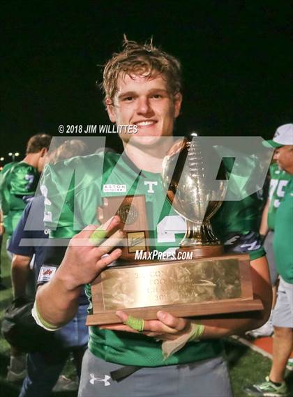 Thumbnail 1 in Round Valley vs. Thatcher (AIA 2A Final Award Photos) photogallery.