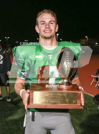 Thumbnail 2 in Round Valley vs. Thatcher (AIA 2A Final Award Photos) photogallery.