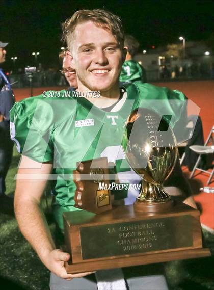 Thumbnail 2 in Round Valley vs. Thatcher (AIA 2A Final Award Photos) photogallery.