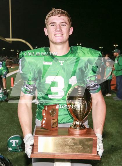 Thumbnail 2 in Round Valley vs. Thatcher (AIA 2A Final Award Photos) photogallery.