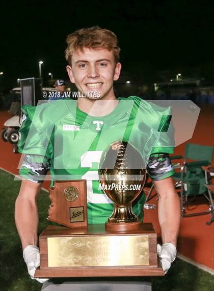 Thumbnail 2 in Round Valley vs. Thatcher (AIA 2A Final Award Photos) photogallery.