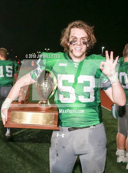 Thumbnail 2 in Round Valley vs. Thatcher (AIA 2A Final Award Photos) photogallery.