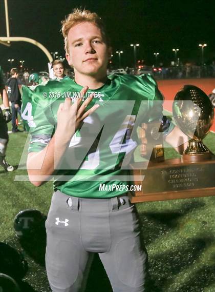 Thumbnail 2 in Round Valley vs. Thatcher (AIA 2A Final Award Photos) photogallery.