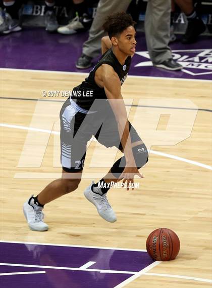 Thumbnail 2 in Villa Park @ Mission (CIF State Division 3 Final) photogallery.