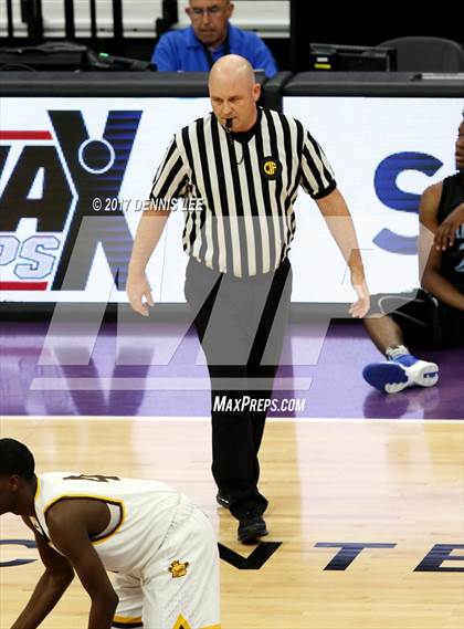 Thumbnail 1 in Villa Park @ Mission (CIF State Division 3 Final) photogallery.