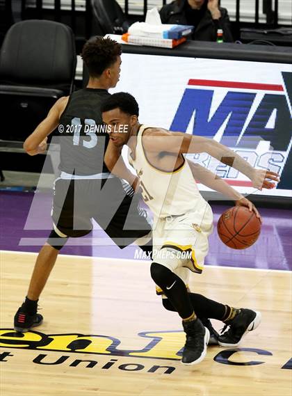 Thumbnail 2 in Villa Park @ Mission (CIF State Division 3 Final) photogallery.