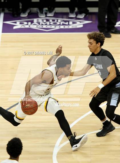 Thumbnail 1 in Villa Park @ Mission (CIF State Division 3 Final) photogallery.