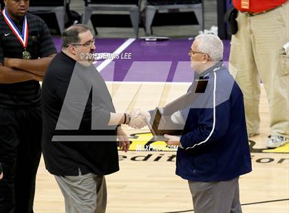 Thumbnail 2 in Villa Park @ Mission (CIF State Division 3 Final) photogallery.