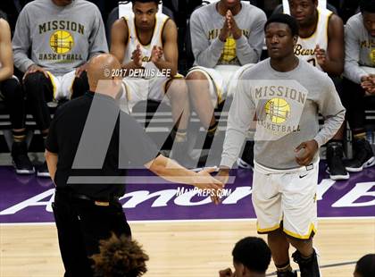 Thumbnail 2 in Villa Park @ Mission (CIF State Division 3 Final) photogallery.