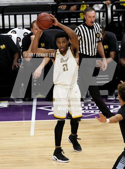 Thumbnail 2 in Villa Park @ Mission (CIF State Division 3 Final) photogallery.