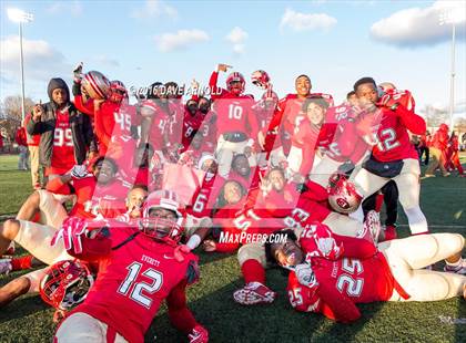 Thumbnail 2 in Xaverian Brothers vs. Everett (MIAA Division 1 Final) photogallery.