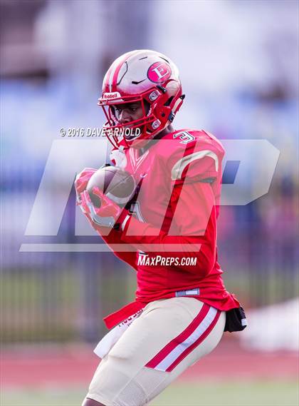 Thumbnail 3 in Xaverian Brothers vs. Everett (MIAA Division 1 Final) photogallery.