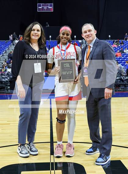 Thumbnail 3 in Duncanville vs. South Grand Prairie (UIL 6A Basketball Final Medal Ceremony) photogallery.
