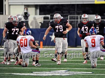 Thumbnail 3 in Grapevine vs. Marcus (Texas 5A Region 1 Bi-District Playoffs) photogallery.