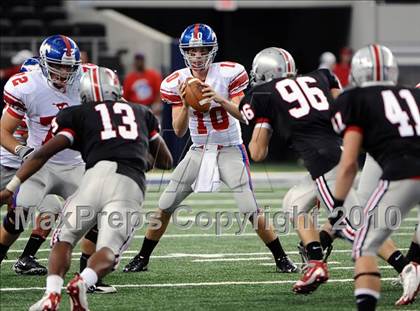 Thumbnail 2 in Grapevine vs. Marcus (Texas 5A Region 1 Bi-District Playoffs) photogallery.