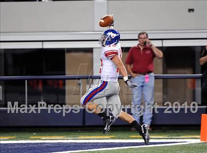 Thumbnail 1 in Grapevine vs. Marcus (Texas 5A Region 1 Bi-District Playoffs) photogallery.