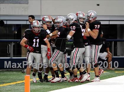 Thumbnail 2 in Grapevine vs. Marcus (Texas 5A Region 1 Bi-District Playoffs) photogallery.