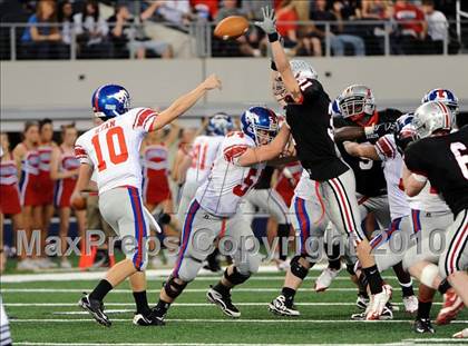 Thumbnail 1 in Grapevine vs. Marcus (Texas 5A Region 1 Bi-District Playoffs) photogallery.