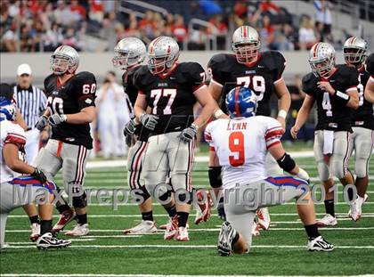 Thumbnail 3 in Grapevine vs. Marcus (Texas 5A Region 1 Bi-District Playoffs) photogallery.