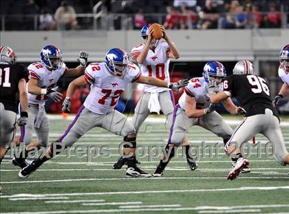 Thumbnail 1 in Grapevine vs. Marcus (Texas 5A Region 1 Bi-District Playoffs) photogallery.