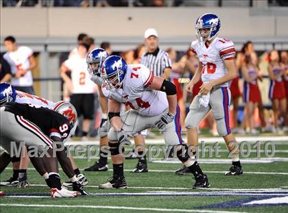 Thumbnail 1 in Grapevine vs. Marcus (Texas 5A Region 1 Bi-District Playoffs) photogallery.
