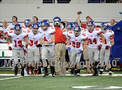 Thumbnail 2 in Grapevine vs. Marcus (Texas 5A Region 1 Bi-District Playoffs) photogallery.