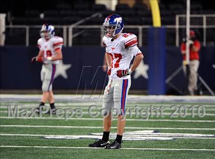 Thumbnail 2 in Grapevine vs. Marcus (Texas 5A Region 1 Bi-District Playoffs) photogallery.