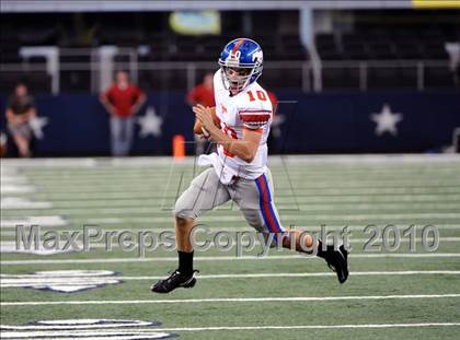 Thumbnail 2 in Grapevine vs. Marcus (Texas 5A Region 1 Bi-District Playoffs) photogallery.