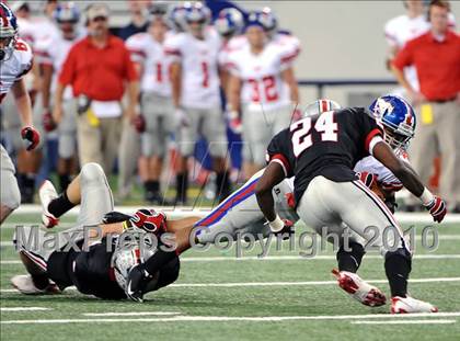 Thumbnail 3 in Grapevine vs. Marcus (Texas 5A Region 1 Bi-District Playoffs) photogallery.
