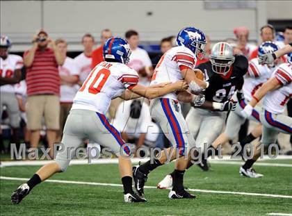 Thumbnail 3 in Grapevine vs. Marcus (Texas 5A Region 1 Bi-District Playoffs) photogallery.