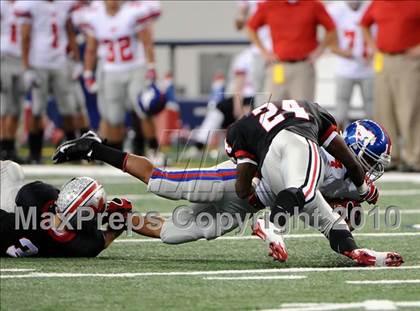 Thumbnail 2 in Grapevine vs. Marcus (Texas 5A Region 1 Bi-District Playoffs) photogallery.
