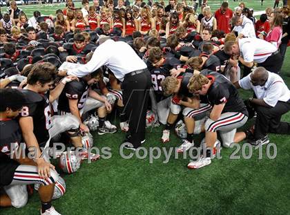 Thumbnail 2 in Grapevine vs. Marcus (Texas 5A Region 1 Bi-District Playoffs) photogallery.